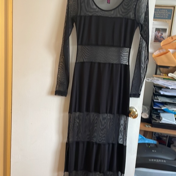 Ladies dress - Picture 7 of 9